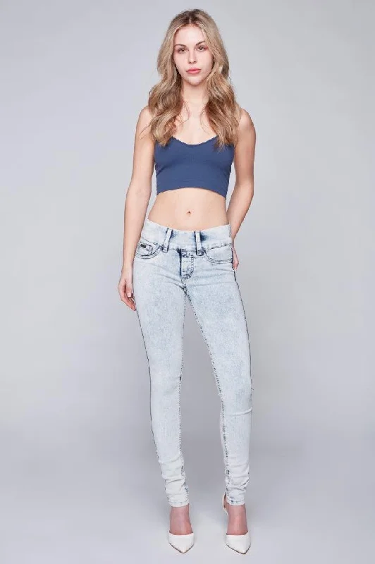 women's denim jeans for a casual FridayOLIVIA - Pull-On Jeggings - Light Bleach