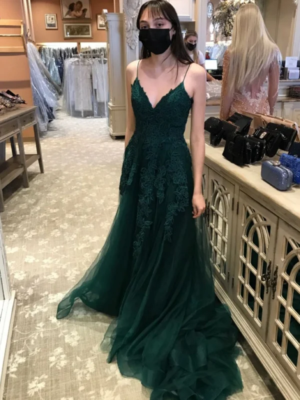 Halloween party dressesA Line V Neck Green Lace Long Prom Dresses, Green Lace Formal Dresses, Green Evening Dresses SP2583