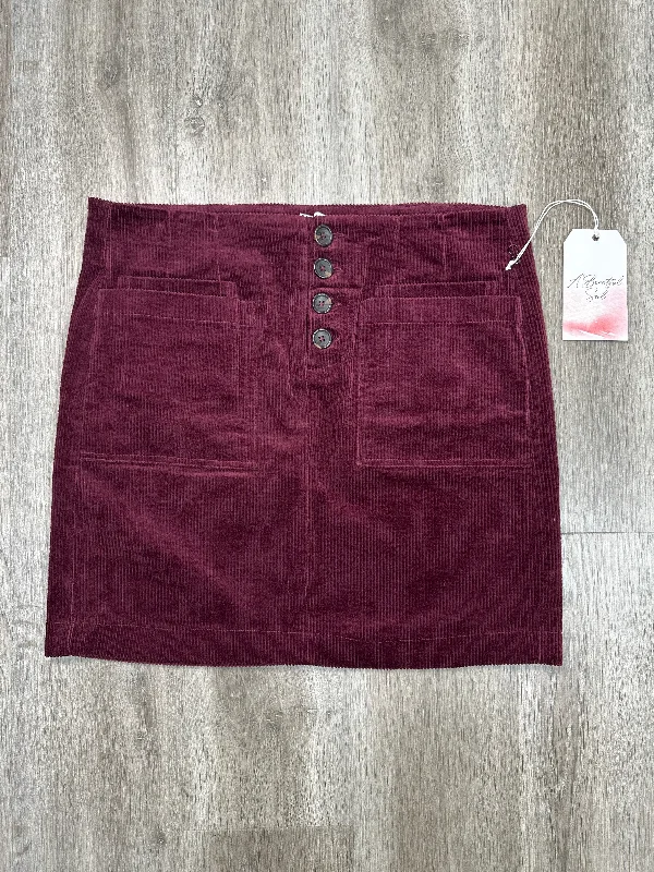 women's dressy circle skirtsSkirt Mini & Short By A Beautiful Soul In Maroon, Size: L