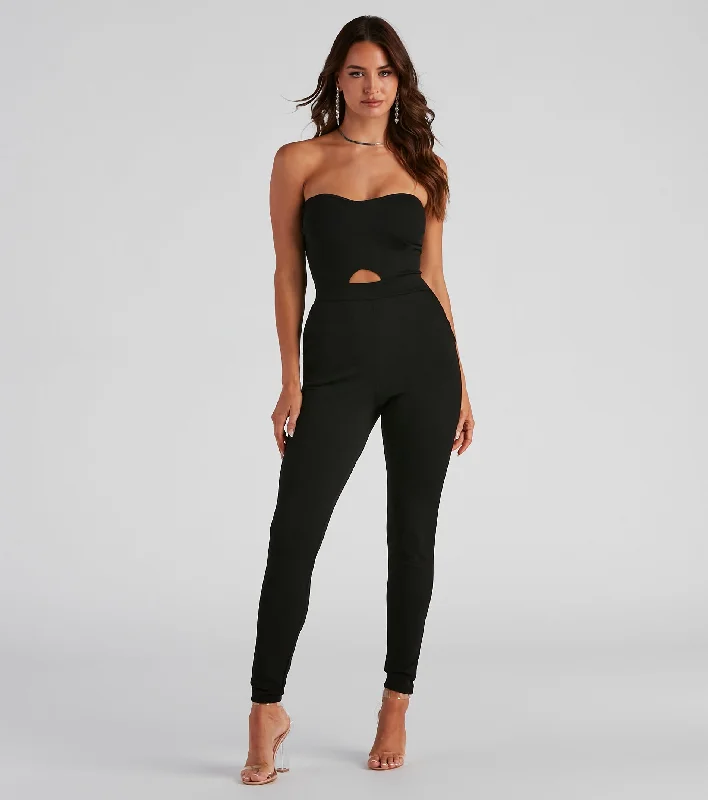 women's loose-fit jumpsuitsChic Sophistication Sleeveless Tapered Jumpsuit