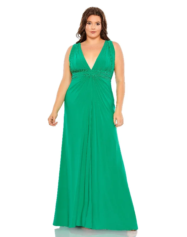 Oscar gown dressesMac Duggal 68128 Fabulouss Long Sleeveless Plus Size Formal Dress